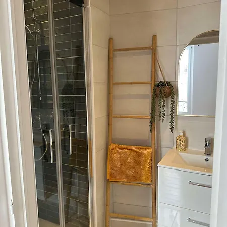 Apartment T2 Chaleureux A 2 Pas Du Centre *